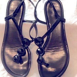 Black flat sandals. Dress up or dress down!